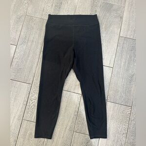 Old Navy cloud+ dark heathered grey leggings